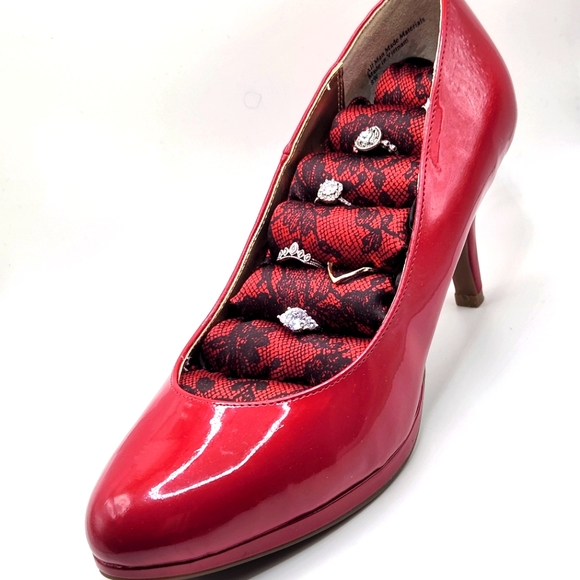 Upcycled High Heel Ring Holder - Picture 5 of 9